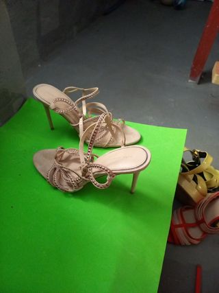 urge por mudanza Zapatos talla 38 y 39