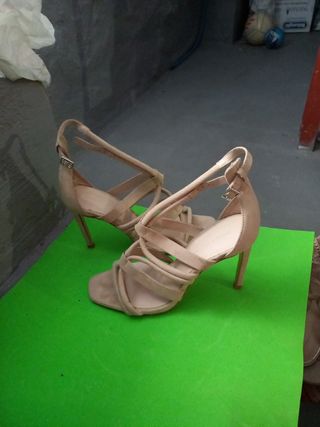 urge por mudanza Zapatos talla 38 y 39
