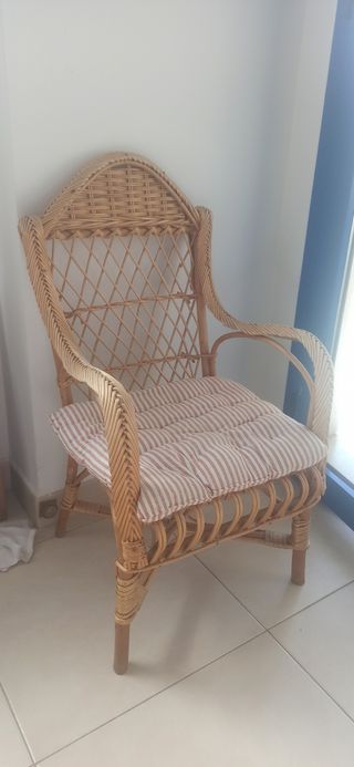 Sillita artesanal de mimbre