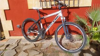 BICICLETA SCOTT