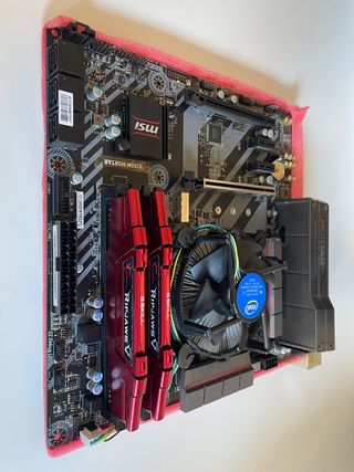 i5 7600 + Msi mortar B250M + 16gb ram gskill