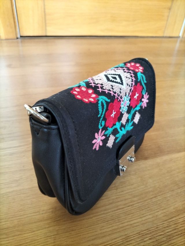 Bolso negro