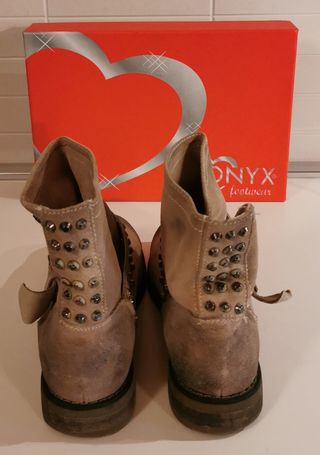 Stivaletti Onyx Scamosciati nr. 37
