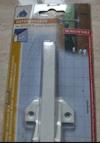 CIERRE DE SEGURIDAD PARA PUERTA