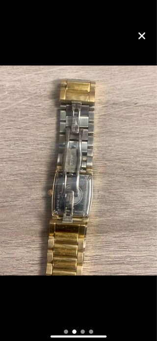 reloj Lotus con baño de oro 24K muñeca pequeña