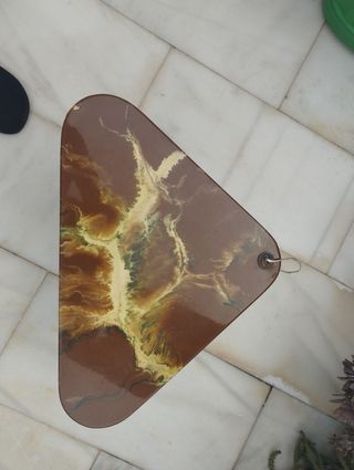 Mesita vintage esquinera