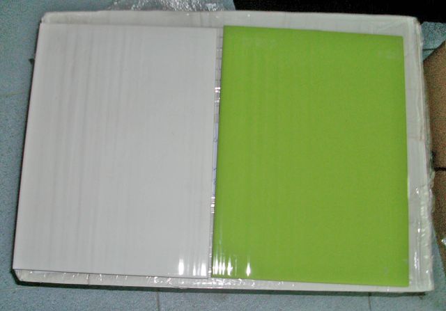 Preciosa cerámica, alegre para baño o cocina