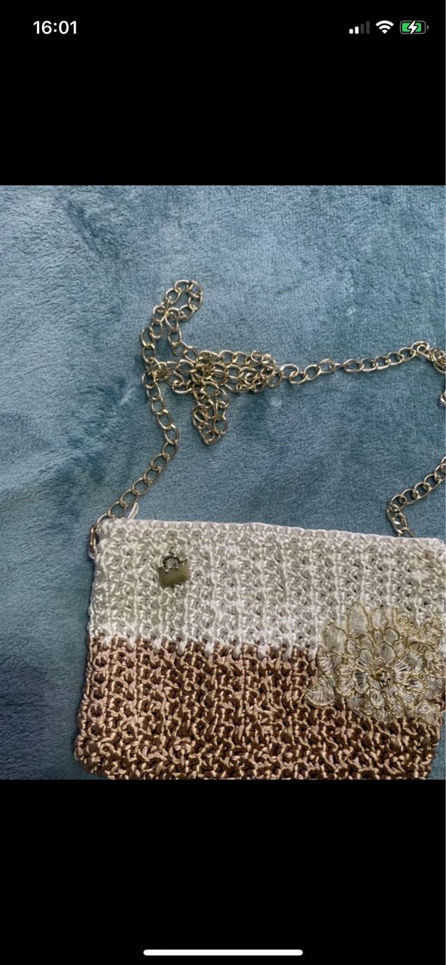 borsetta fatta a mano