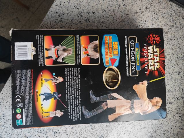 Figura qui Gon jinn Hasbro con voz