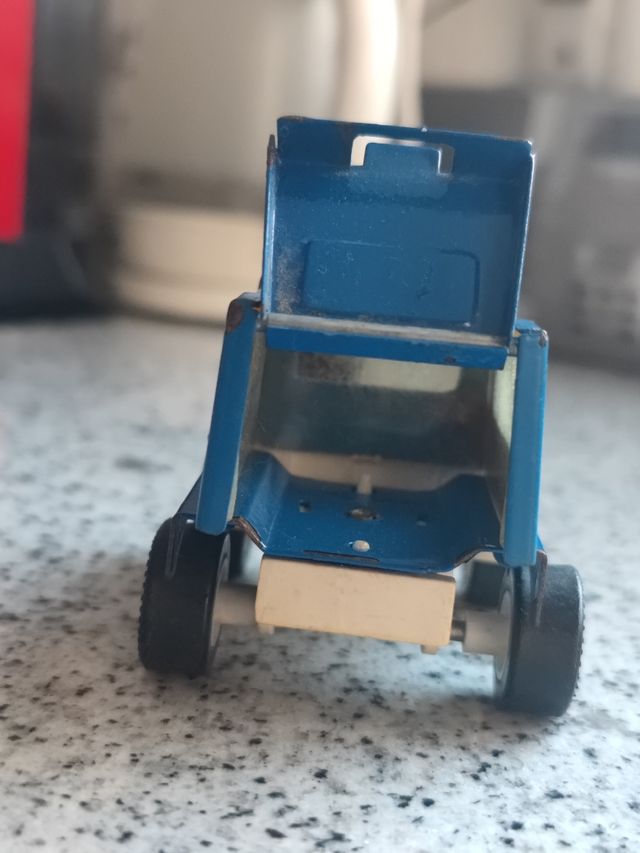 Camión de basura Panchito Gozan