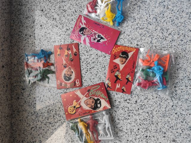Set de muñecos de los Beatles originales
