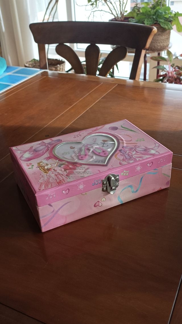 Pastel pink box