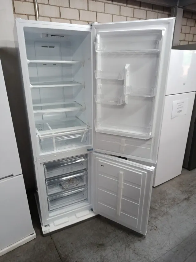 Nevera 188x60 Nofrost Benavent