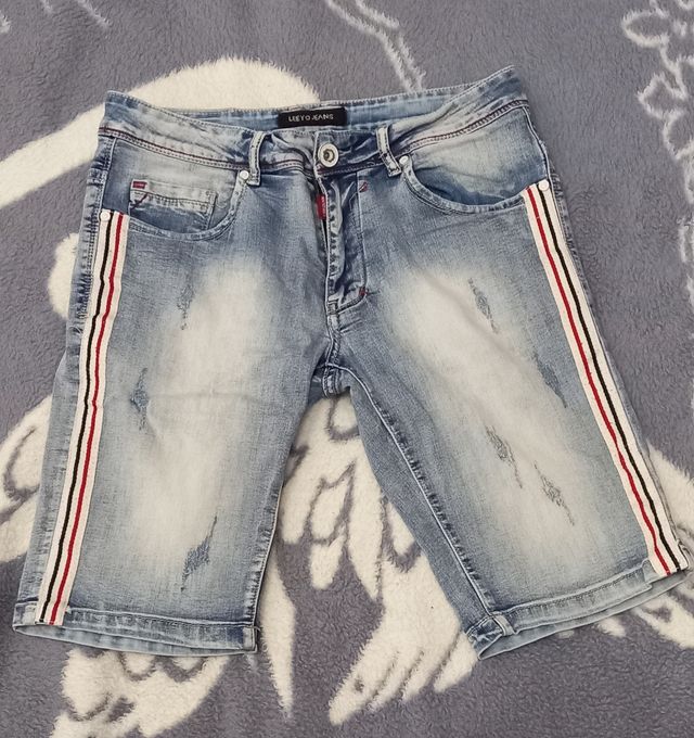 Pantalón vaquero corto