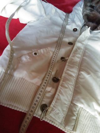 Cazadora acolchada con capucha ALPH.T. 44