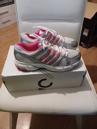 Zapatilla adidas autenticas# 38 y med