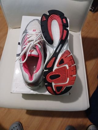 Zapatilla adidas autenticas# 38 y med