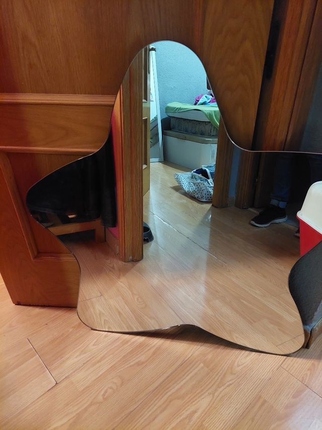 Espejo en buen estado