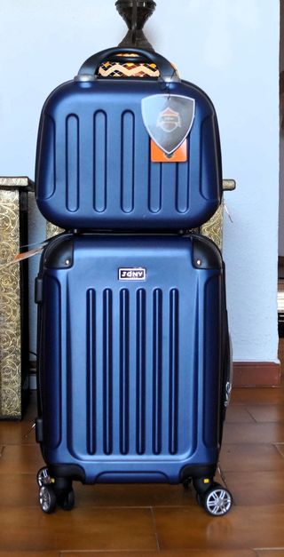Set Maleta Cabina y Neceser 8 Ruedas Giratorias