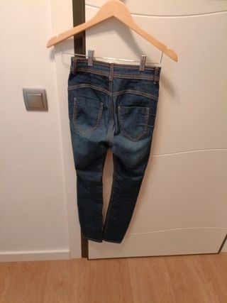 Pantalón de Calzedonia