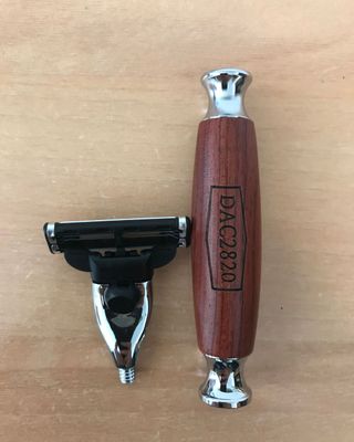 Maquinilla de afeitar cabezal 3 ojas