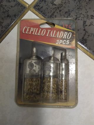 Juego de tres cepillos taladro de alambr