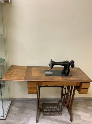MAQUINA COSER ALFA ANTIGUA