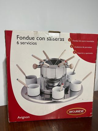 Fondue con salseras