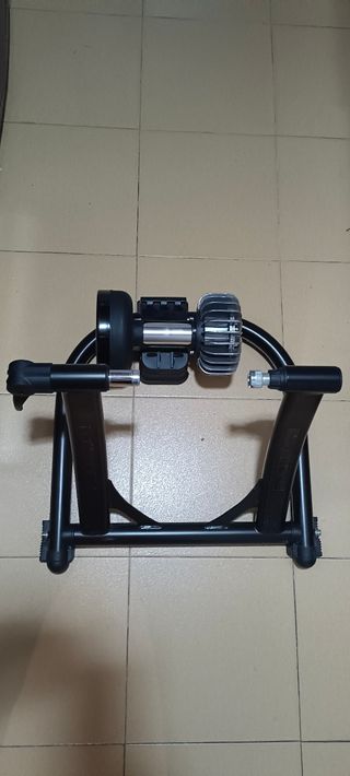 Rodillo hidráulico para entrenar bici