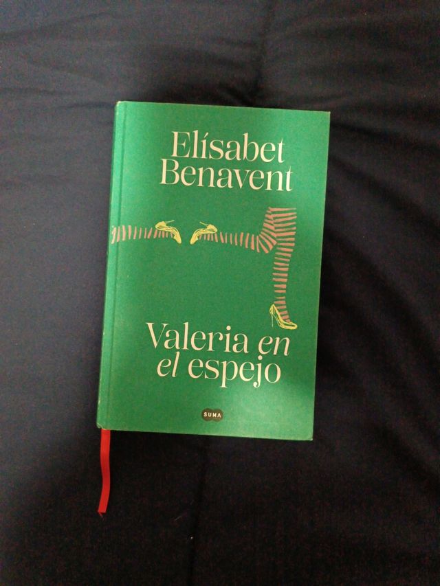 Elisabet Benavent - Valeria en el espejo