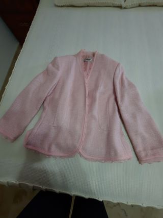 Chaqueta tipo Chanel