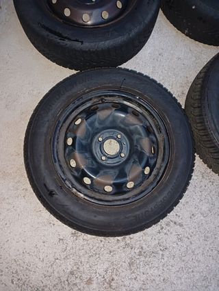 Llantas con neumático de invierno 