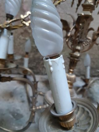 Gran Lámpara de araña, velas y ocas.