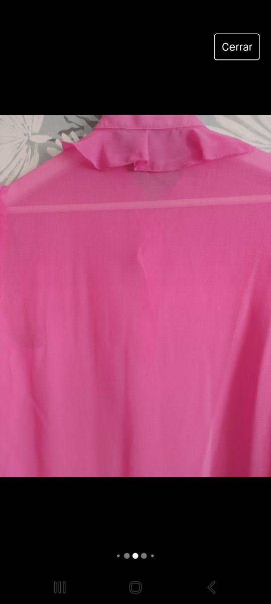 Blusa Zara con volantes. Talla XS