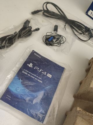 PlayStation 4 Pro 1TB (NUEVA)