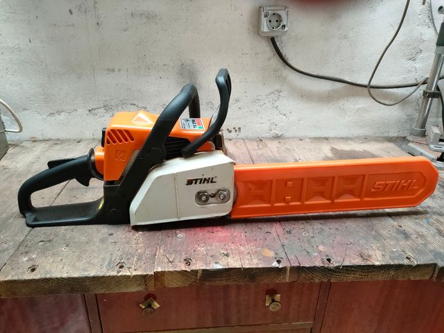 Motosierra de gasolina