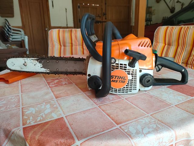 Motosierra de gasolina