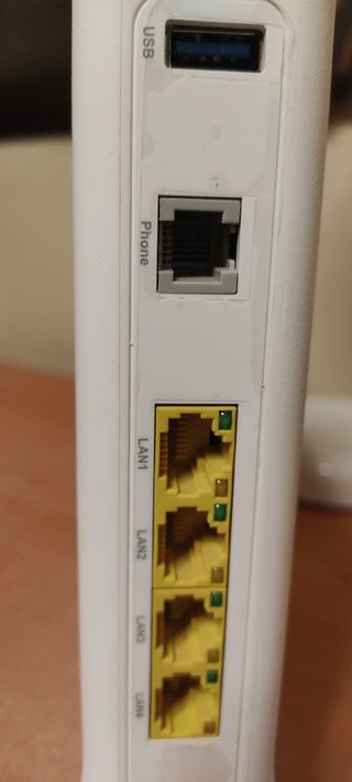 Router Sagecom Fast 5657 Wi-Fi 6