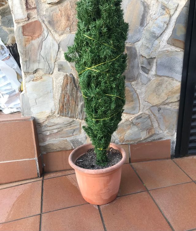 Árvore de Natal artificial de grande porte