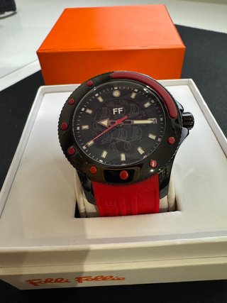 Reloj Folli Follie ROJO y NEGRO NUEVO A ESTRENAR