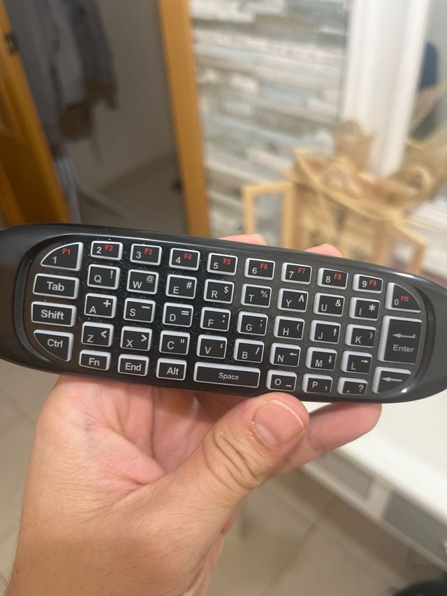 mini tastiera con puntatore del mouse per PC o TV