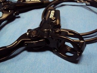NUEVOS FRENOS 4 PISTONES SRAM GUIDE R +20mm
