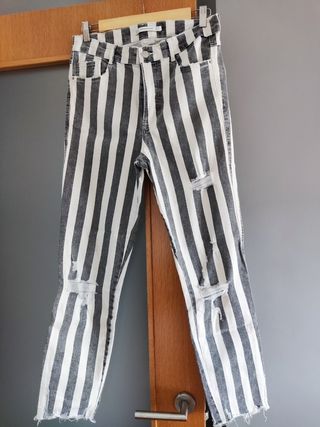 Pantalón rayas Zara