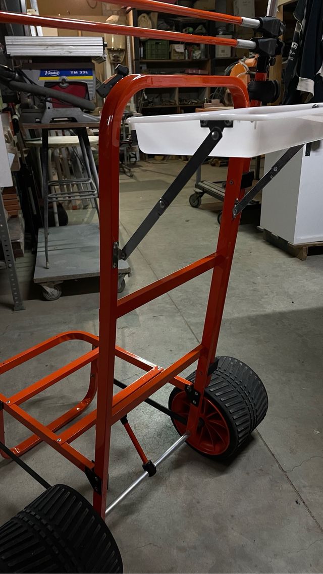 Se pintan carro de pesca