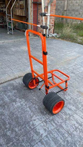 Se pintan carro de pesca