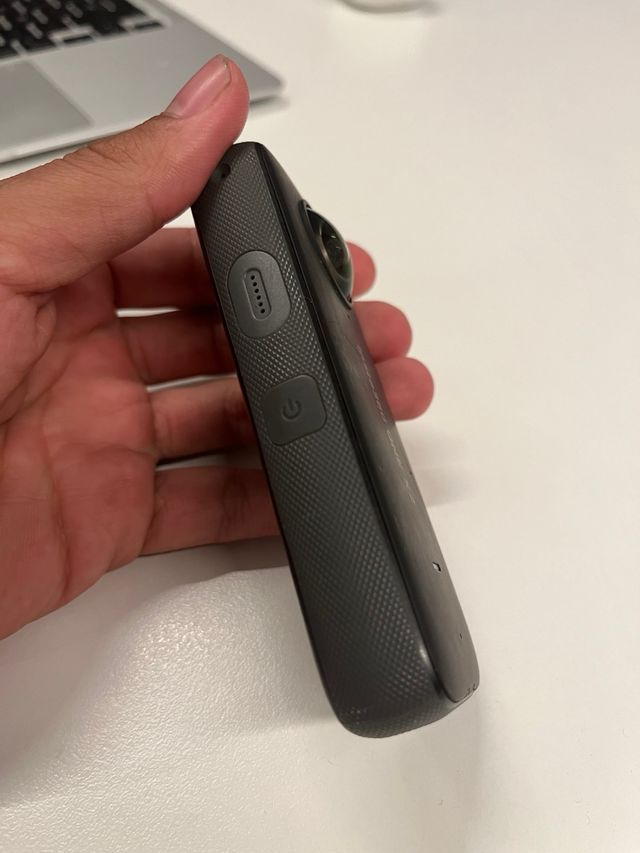 INSTA 360 X2