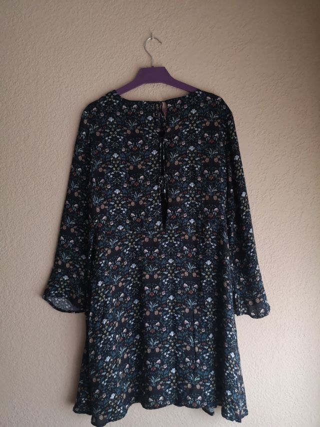 Vestido de flores de Mango