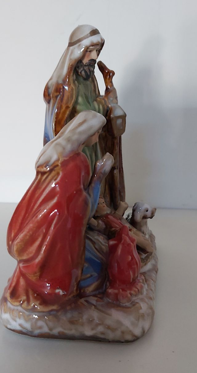 Belen compacto Sagrada familia en  porcelana