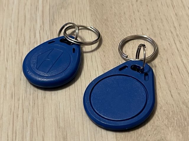 Copia de llaves RFID NFC de acceso a portales
