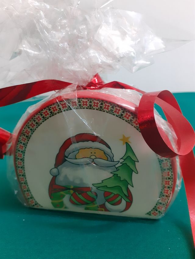 Set due piccoli regali natalizi